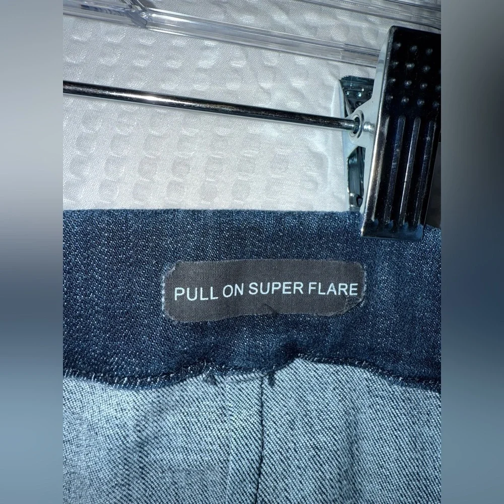 Judy Blue high-rise pull-on super flare jeans in a dark wash Size 31 ( ALTERED)